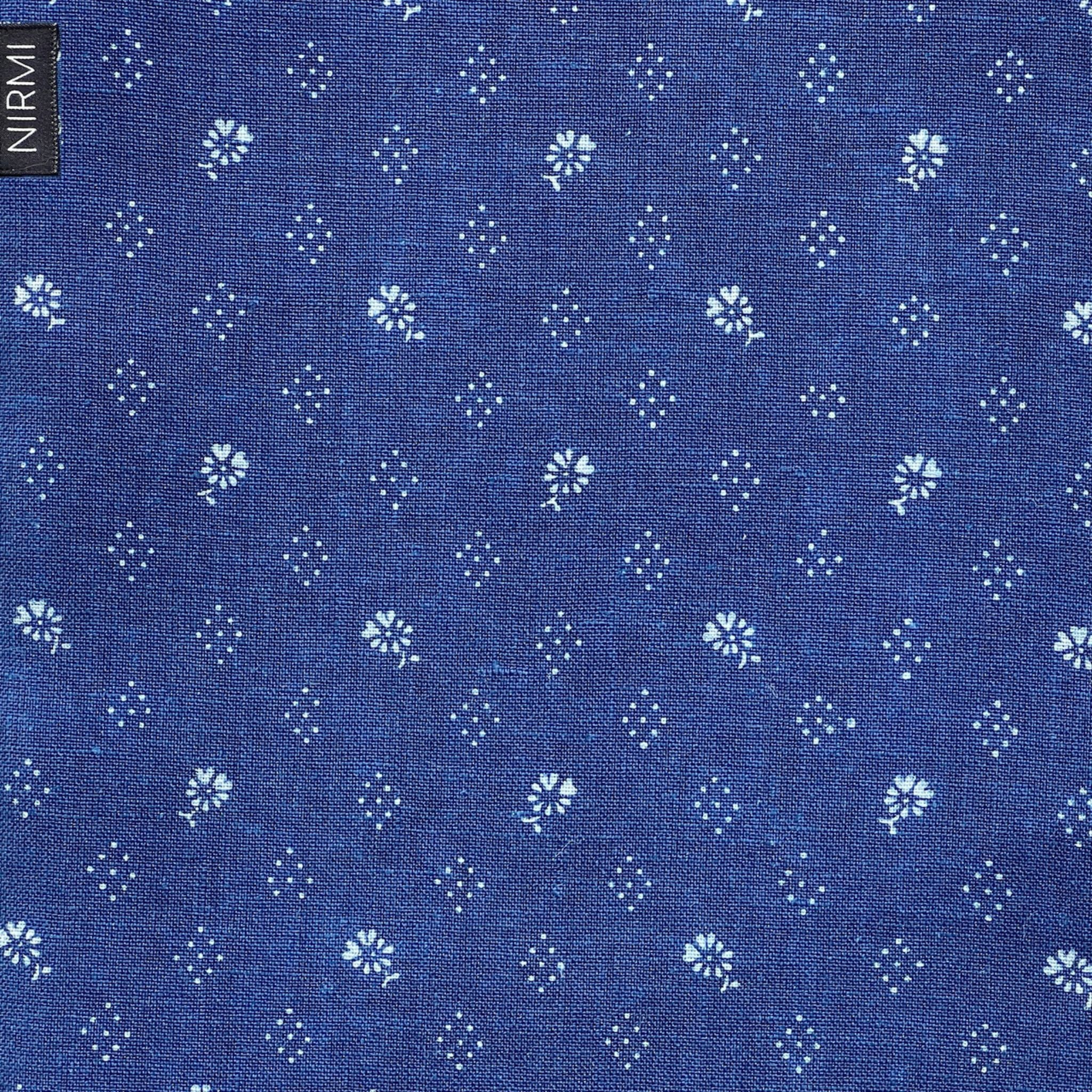 NIRMI Babytrage aus Leinen & Wolle, mit Blaudruck-Patch "Blumen und Rauten" (Österreich)